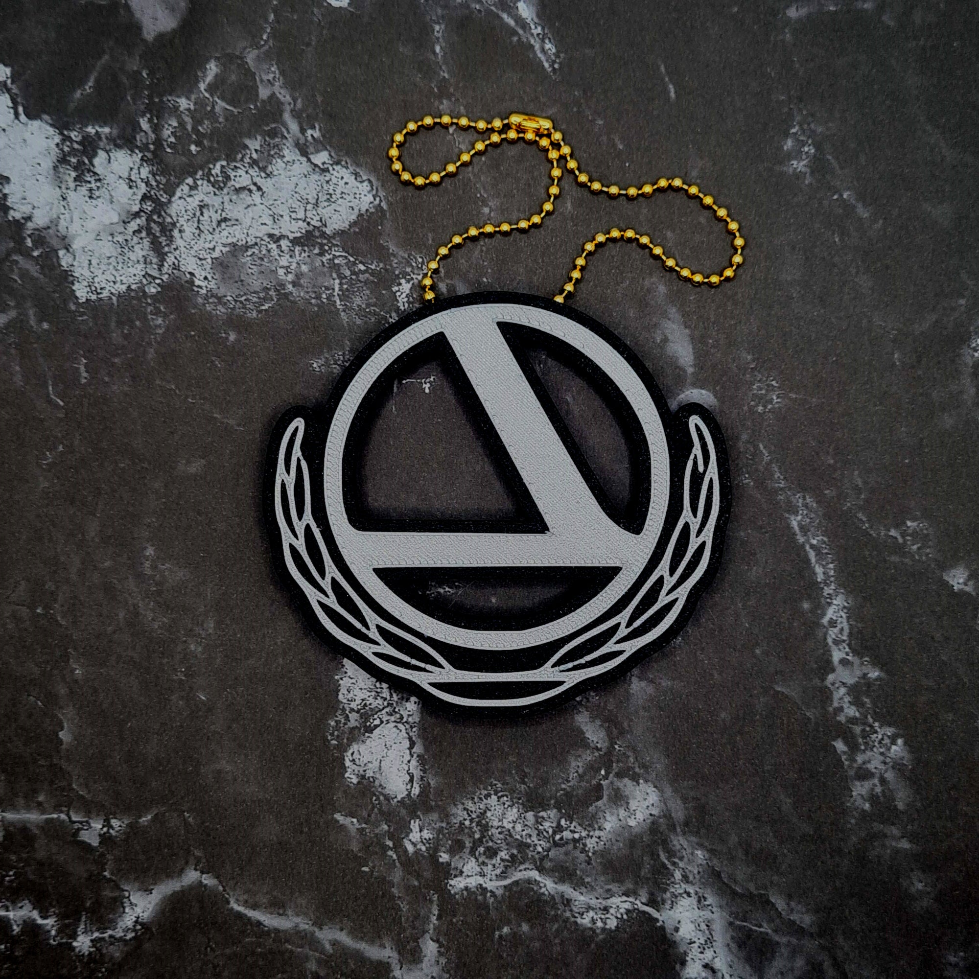 Laurel Charm!